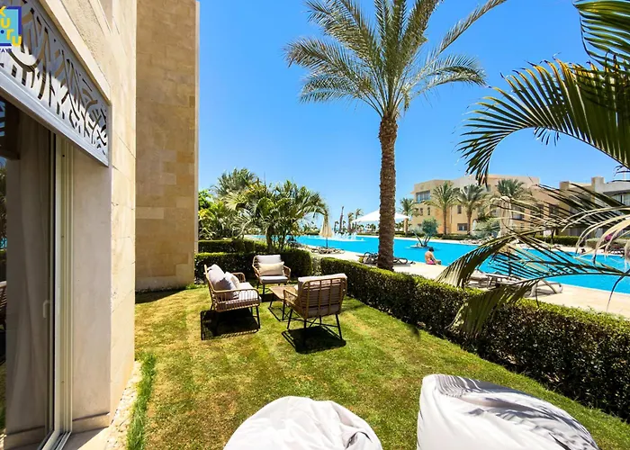 Apartment The Striking 2bdr Mangroovy Free Pool &