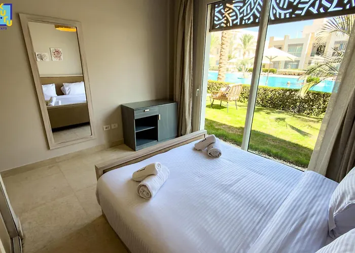 The Striking 2bdr Mangroovy Free Pool & Apartment