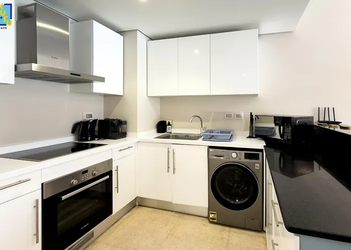 Apartment The Striking 2bdr Mangroovy Free Pool & *